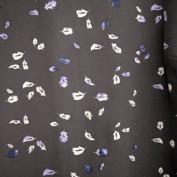 Torrid Size 1 Blouse – Black Floral Print Split Neck Layered Hem - Picture 4 of 7